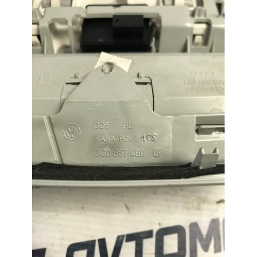 Плафон підсвітки салону VW Passat B7 2010- 3C0867489